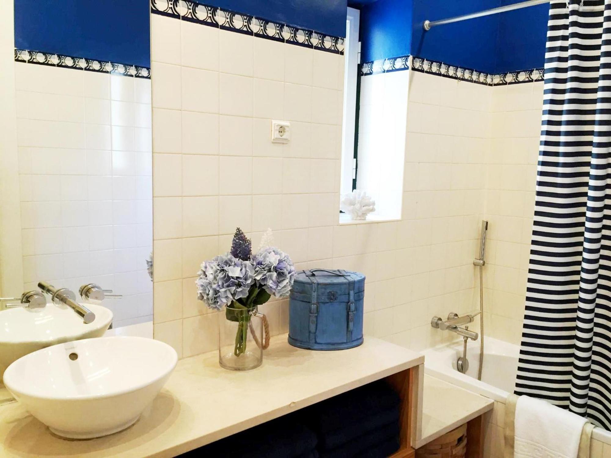 Sm2 Romantic Home By The Gardens Pr Real & Bairro Alto Lisboa Extérieur photo