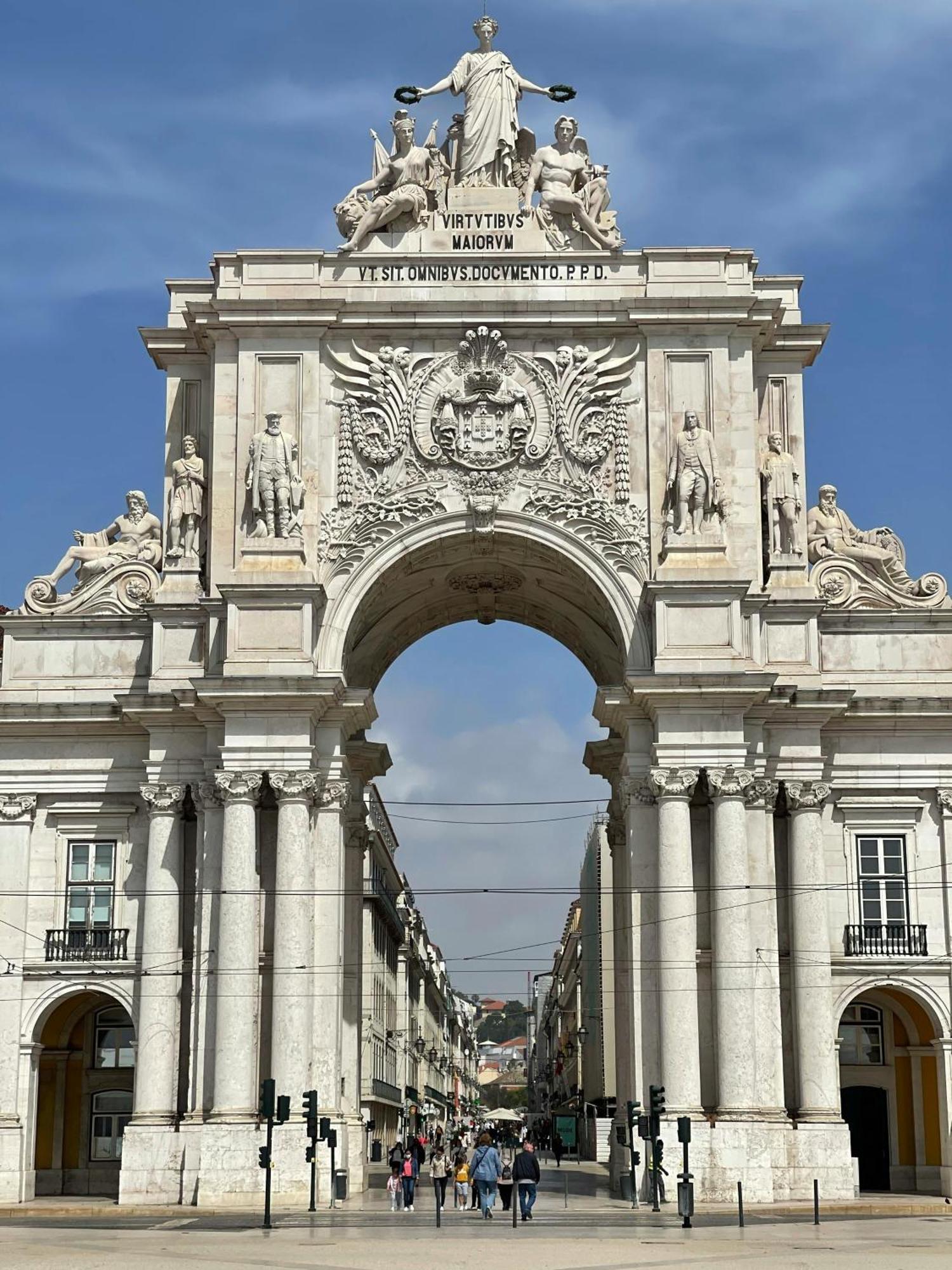 Sm2 Romantic Home By The Gardens Pr Real & Bairro Alto Lisboa Extérieur photo